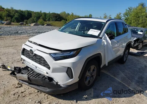 2024 Toyota Rav4 Xle z USA, uszkodzony, nr VIN 2T3P1RFV2RC396932